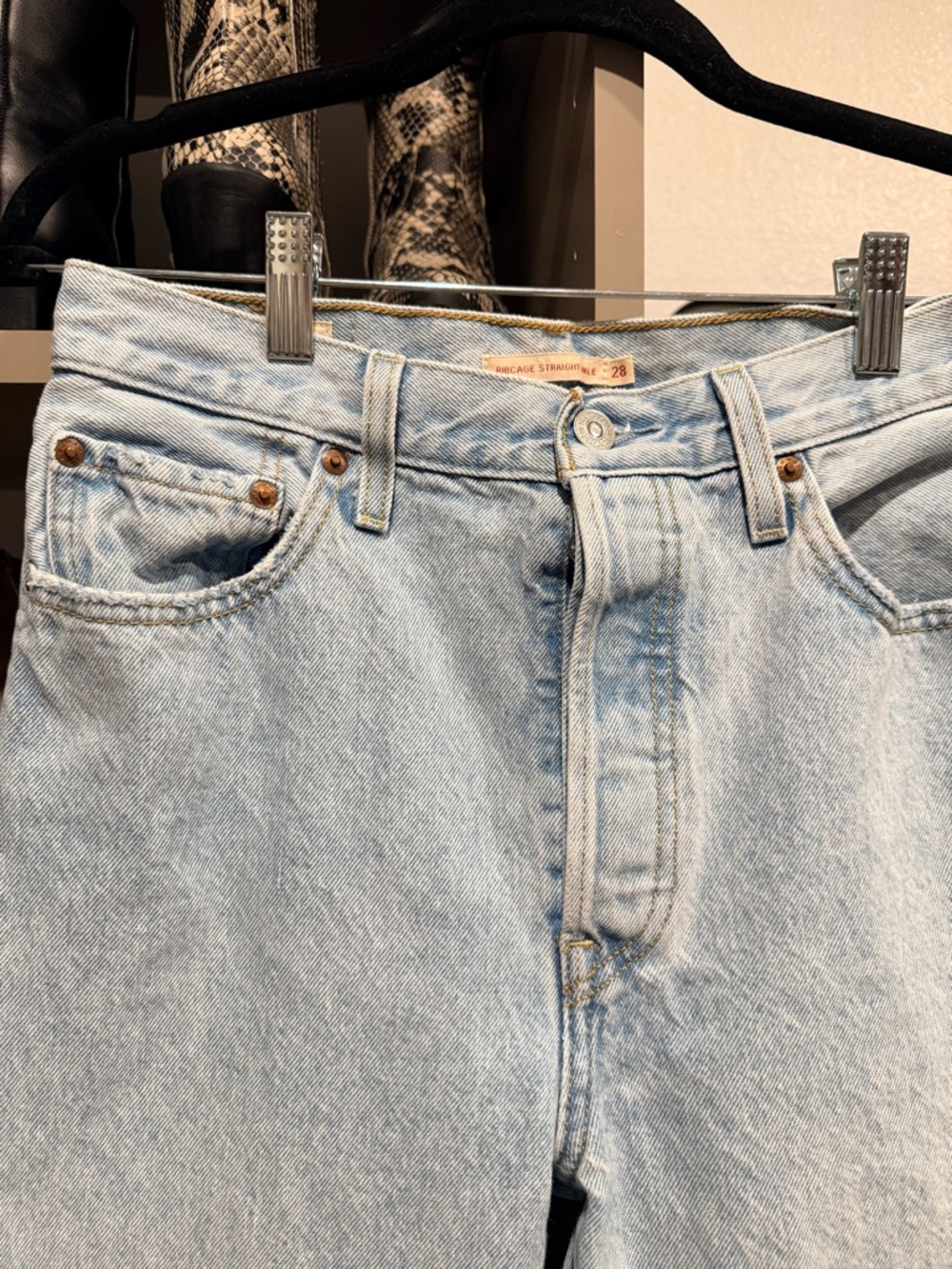 Levi's Ribcage High Rise Ankle - Picture 2 of 4